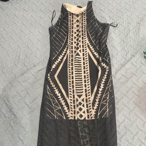 Cute maxi dress worn only once.